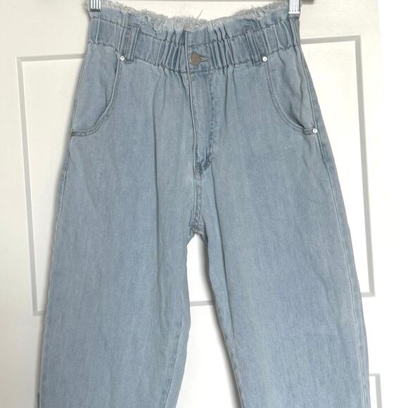 Risen High Waist Relaxed Distressed Jeans Womens 5/27 Frayed Hems - Picture 3 of 9